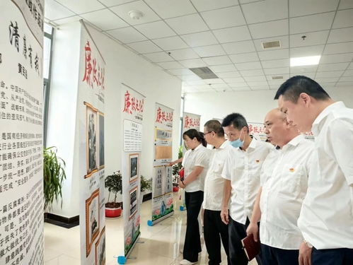 武漢公交集團五公司組織黨員干部參觀廉政文化展，筑牢思想防線